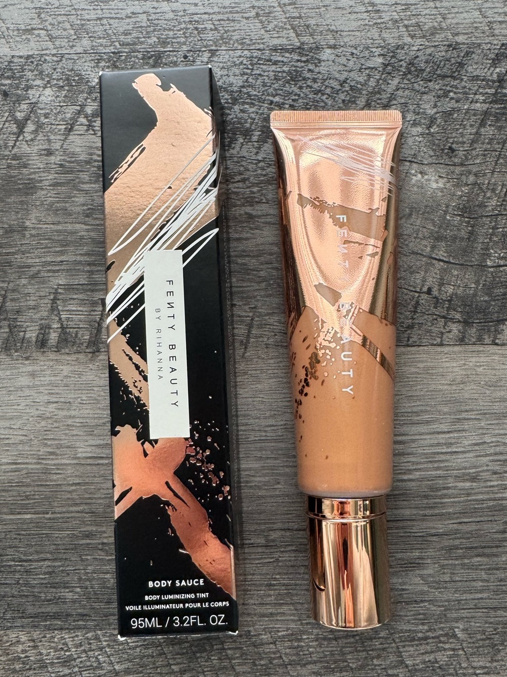 Fenty Beauty Bronze Glow Body Luminizer - Shimmery Gold-Bronze